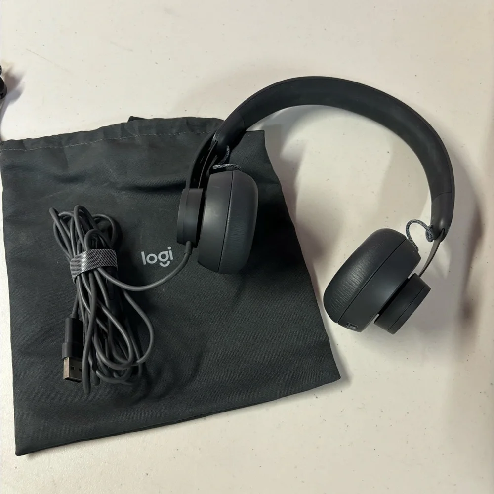 Logi headphones